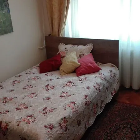 Eugenia Appartement *